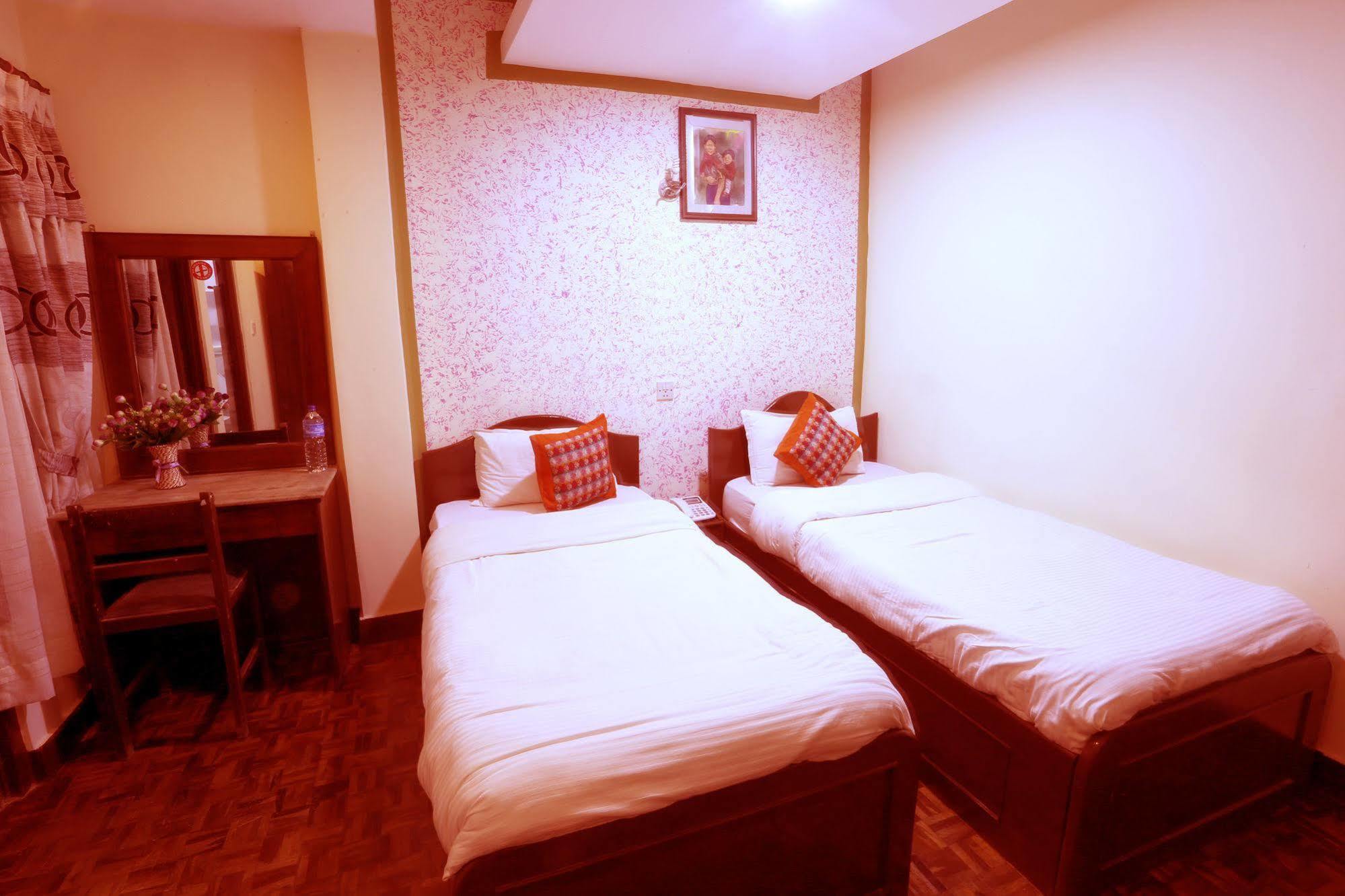 קטמנדו Oyo 153 Aster Hotel Nepal מראה חיצוני תמונה