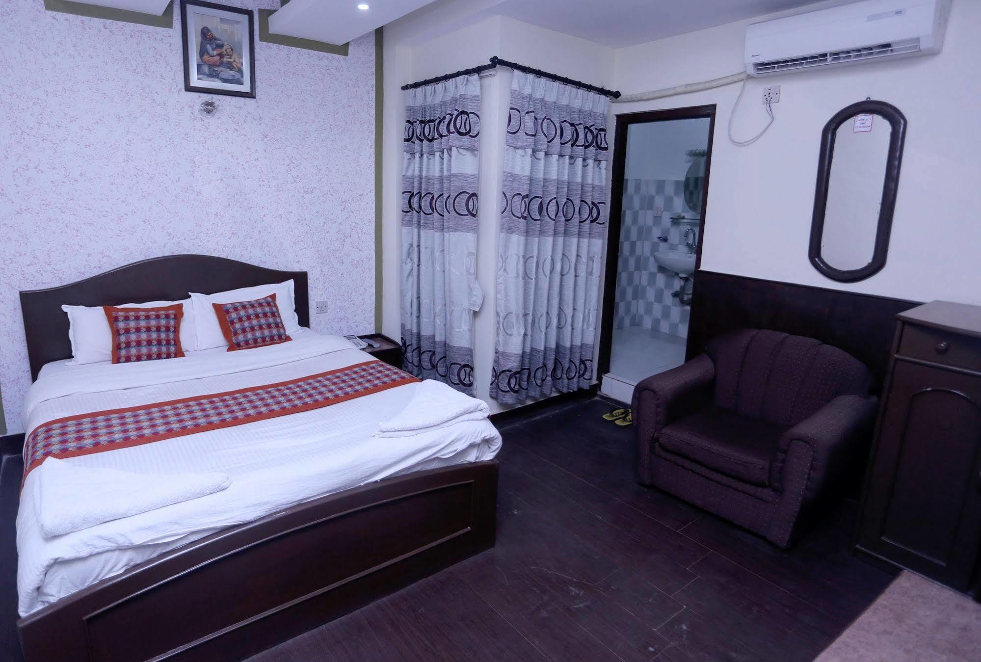 קטמנדו Oyo 153 Aster Hotel Nepal מראה חיצוני תמונה